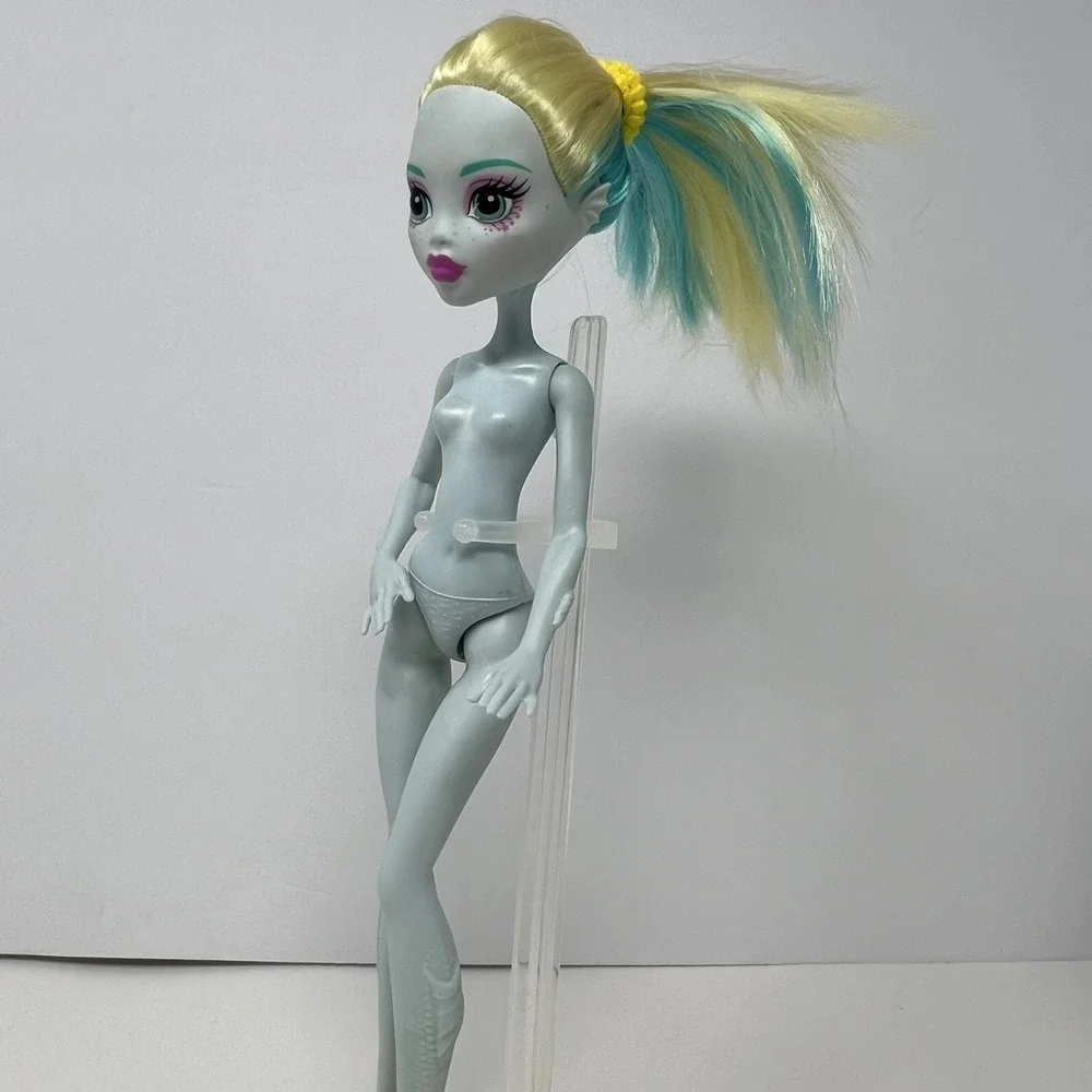 monster high item as
